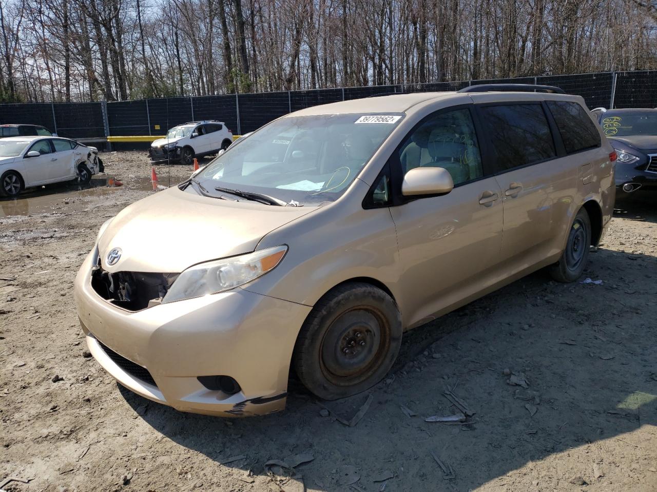 Photo 2 from auction – 2011 TOYOTA SIENNA LE with VIN 5TDKK3DC3BS016072