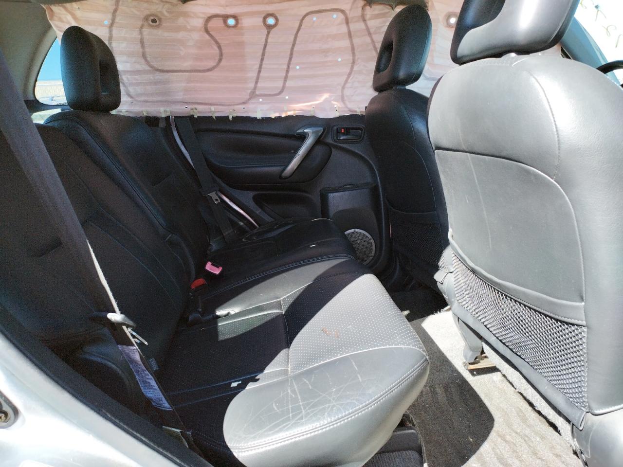 Фото 6 с аукциона – 2005 TOYOTA RAV4 с VIN JTEHD20VX50057954