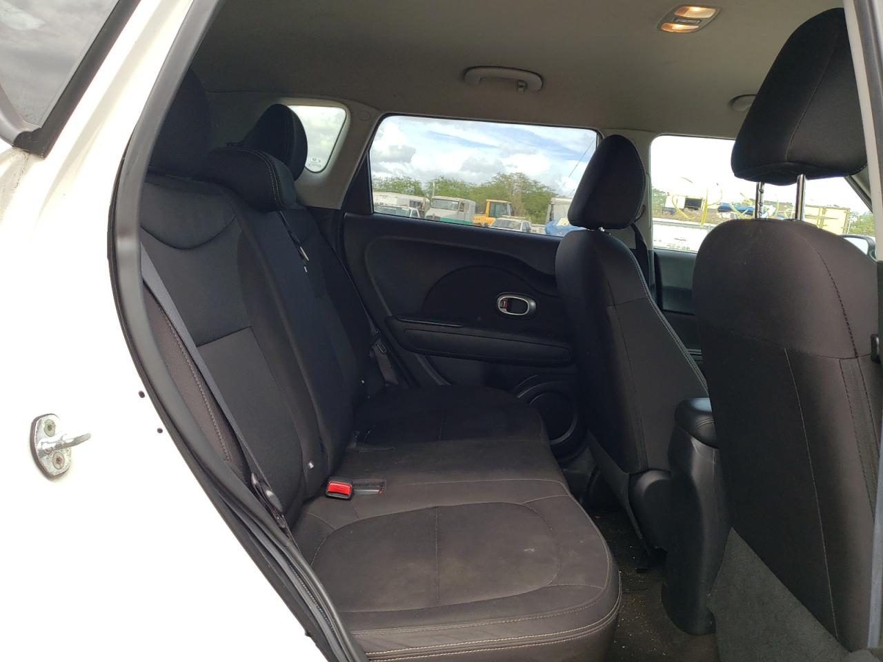 Photo 6 from auction – 2016 KIA SOUL with VIN KNDJN2A28G7374911