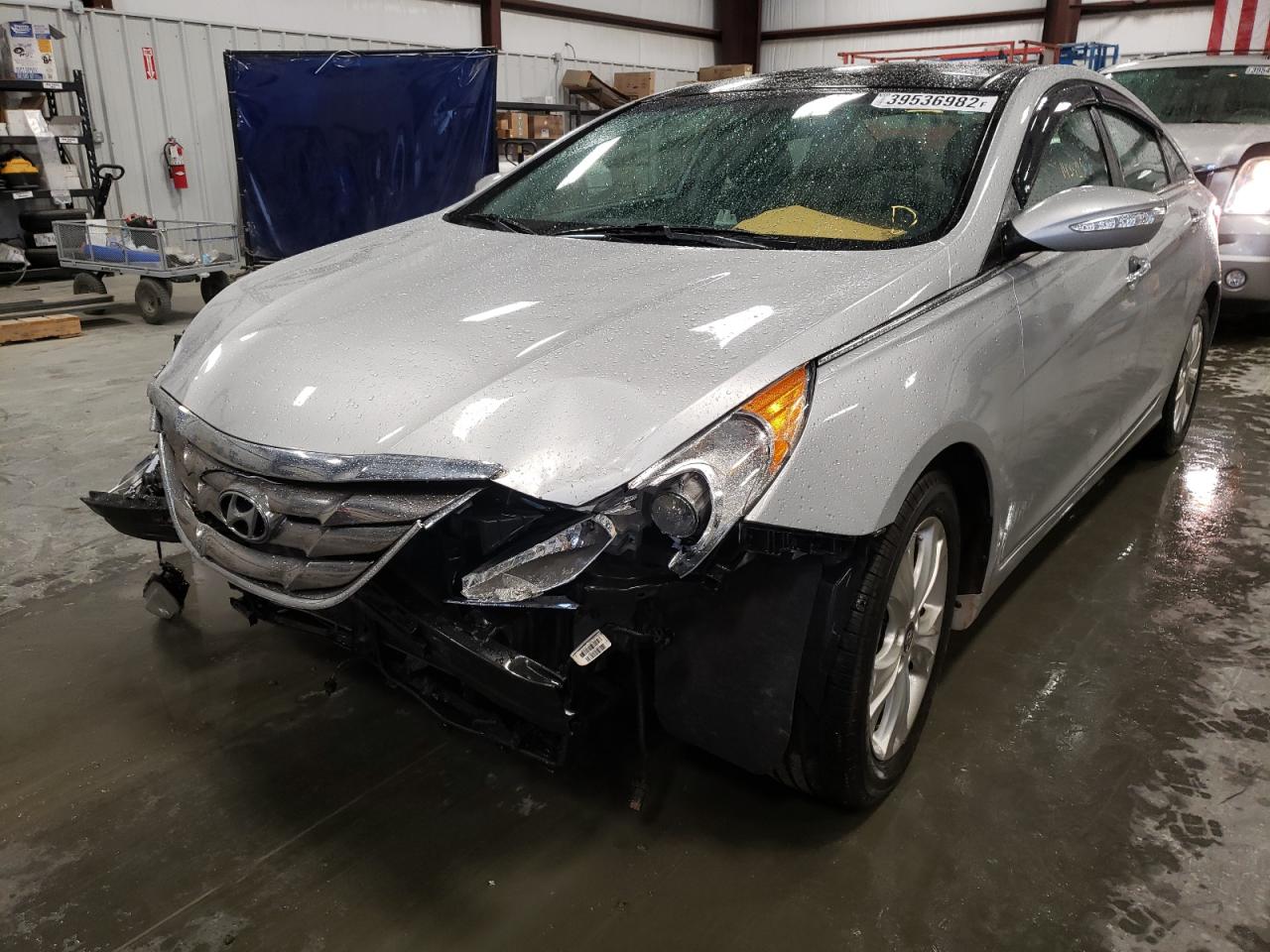 Photo 2 from auction – 2013 HYUNDAI SONATA SE with VIN 5NPEC4AC1DH699497