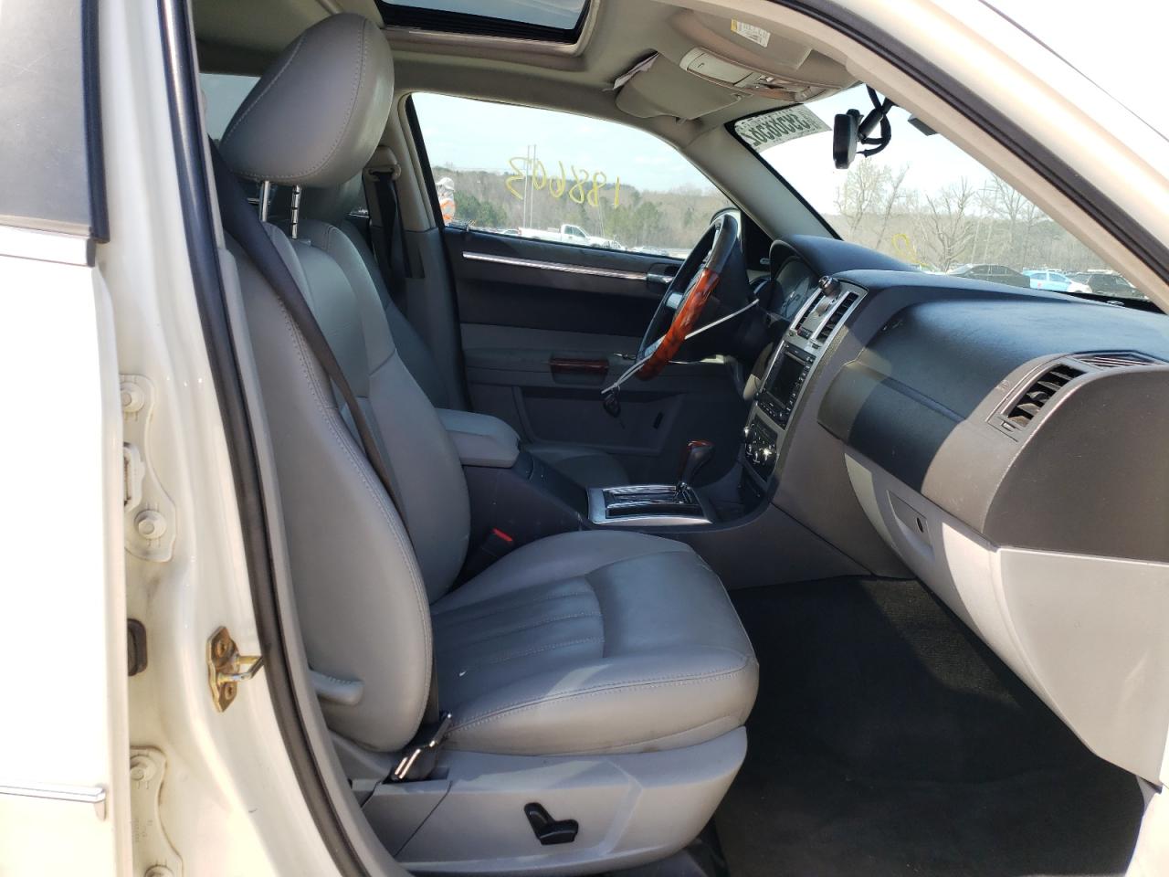 Photo 5 from auction – 2006 CHRYSLER 300C with VIN 2C3LK63H36H345141