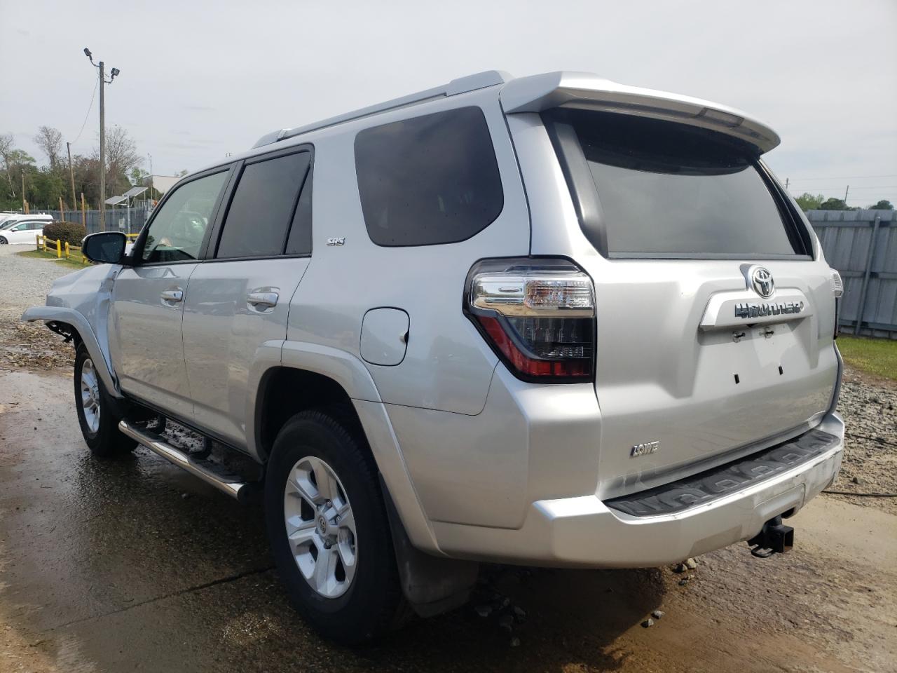 Photo 3 from auction – 2016 TOYOTA 4RUNNER SR with VIN JTEZU5JR1G5134532