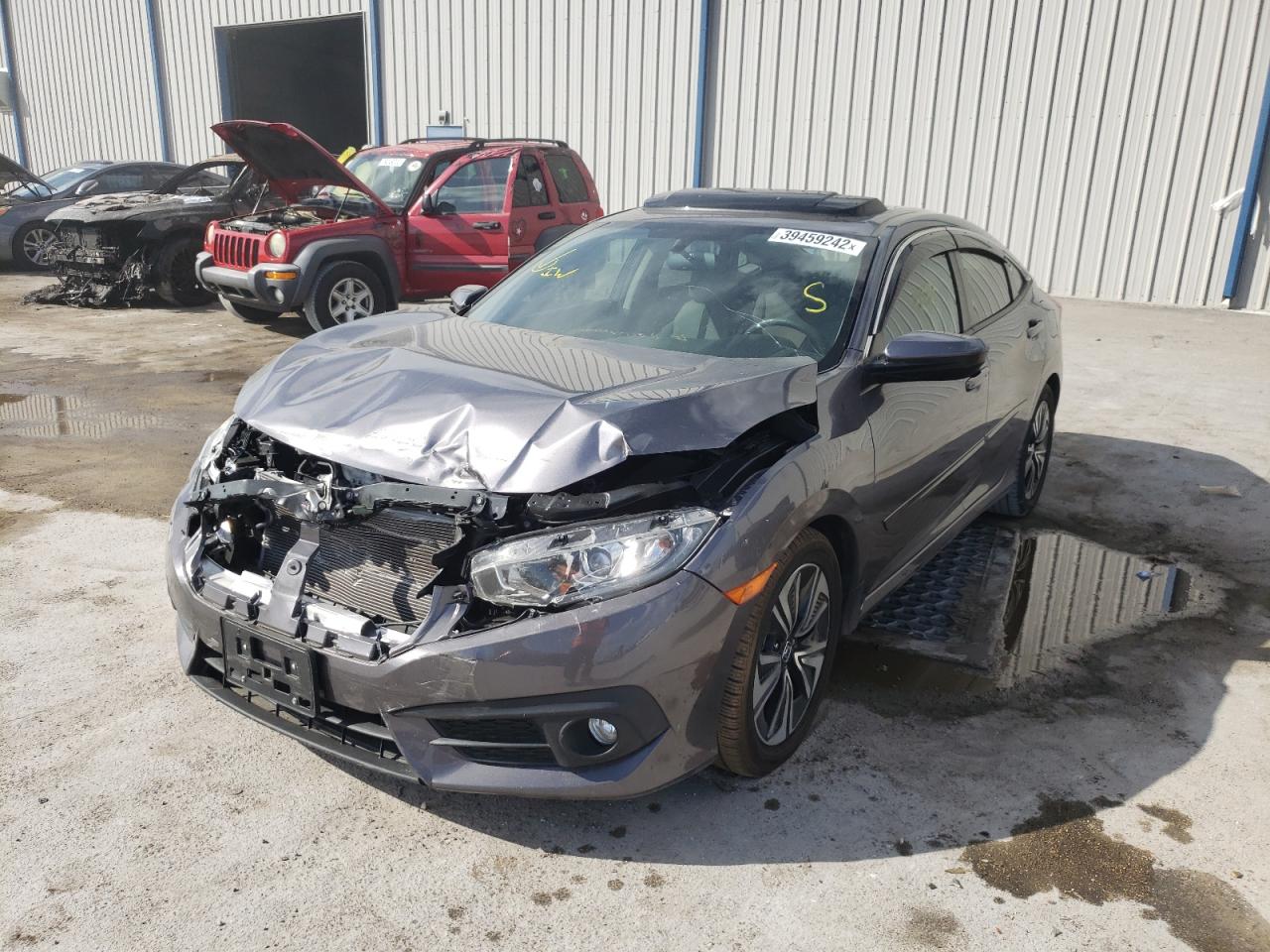 Photo 2 from auction – 2017 HONDA CIVIC EX with VIN 19XFC1F3XHE016363