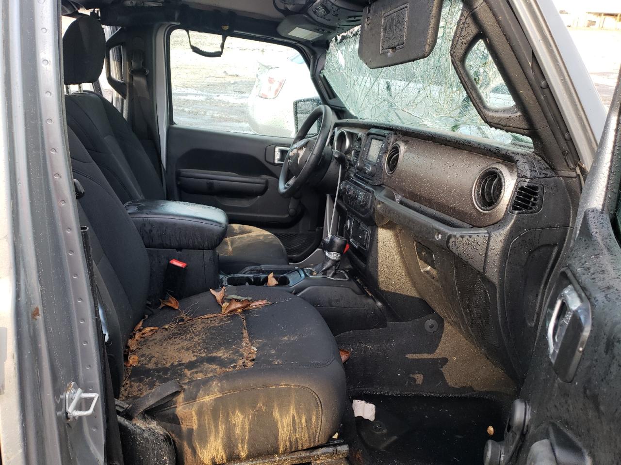 Photo 5 from auction – 2020 JEEP GLADIATOR with VIN 1C6HJTAG8LL211888