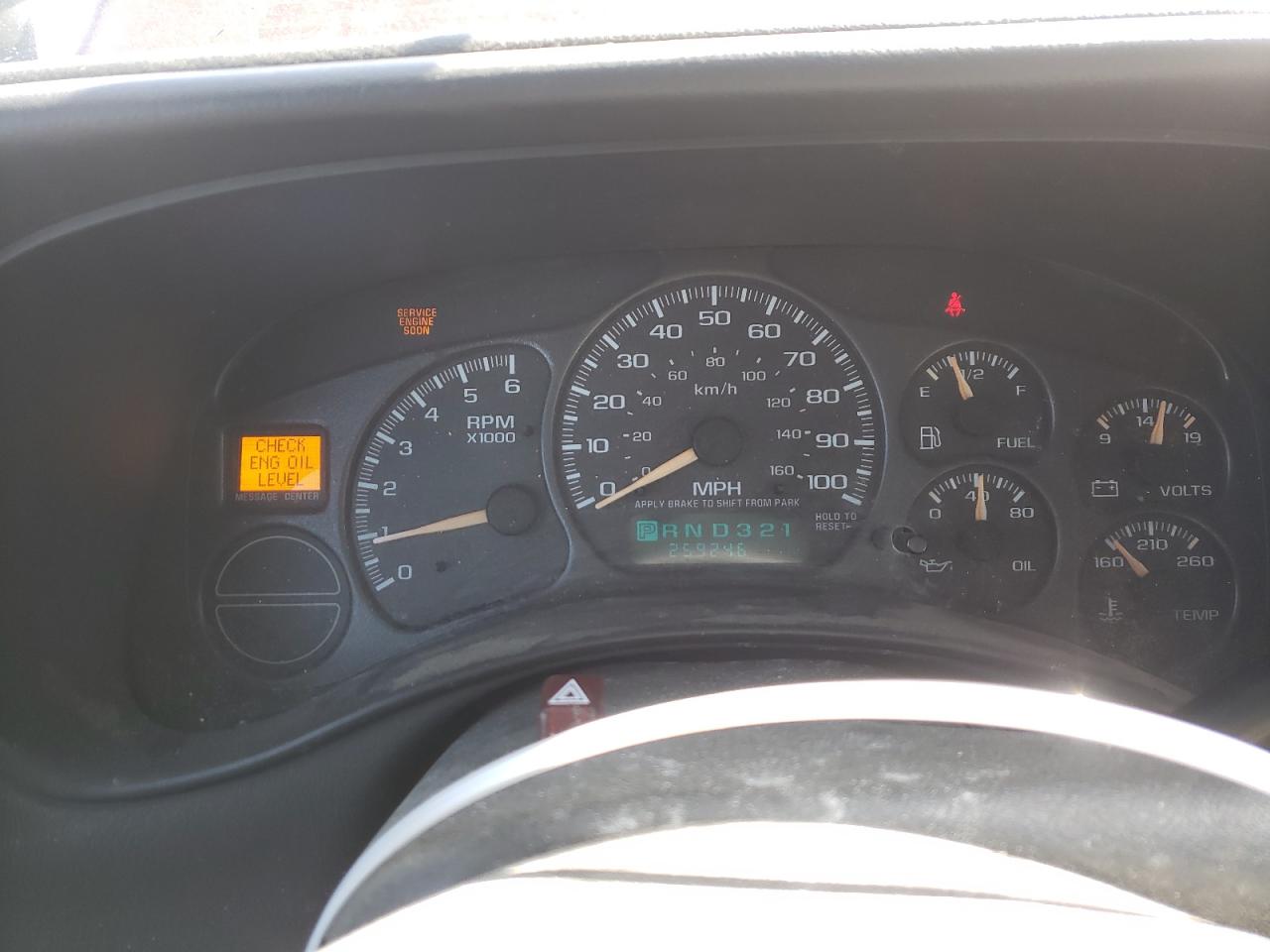 Photo 8 from auction – 2002 CHEVROLET SUBURBAN K with VIN 1GNFK16Z02J313196