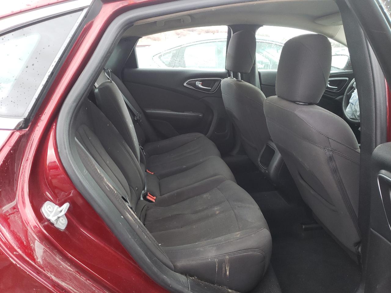 Photo 6 from auction – 2015 CHRYSLER 200 LIMITE with VIN 1C3CCCAB3FN668235