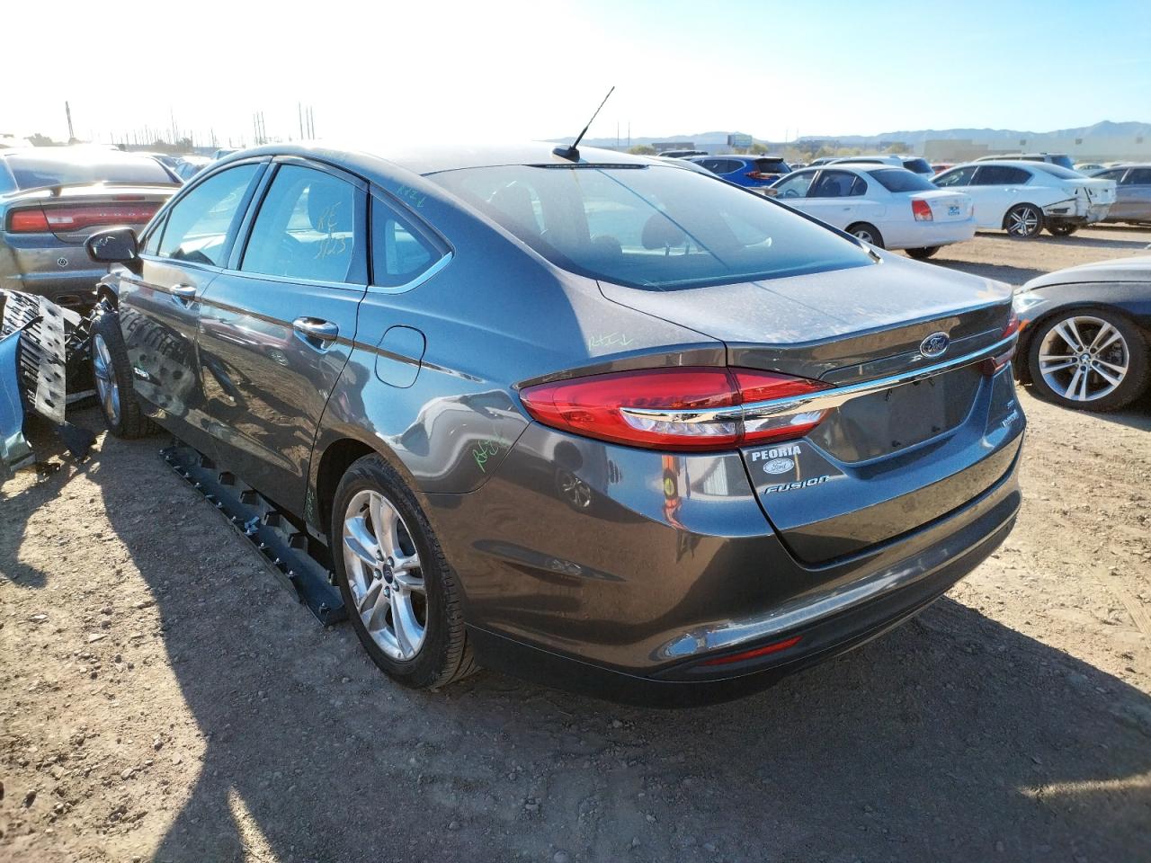 Photo 3 from auction – 2018 FORD FUSION SE with VIN 3FA6P0LU3JR226173