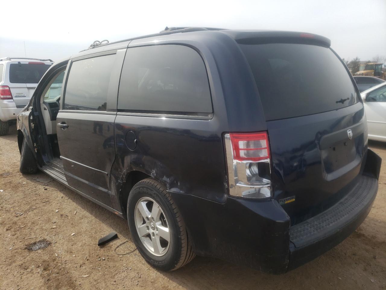 Photo 3 from auction – 2010 DODGE GRAND CARA with VIN 2D4RN4DE3AR195026