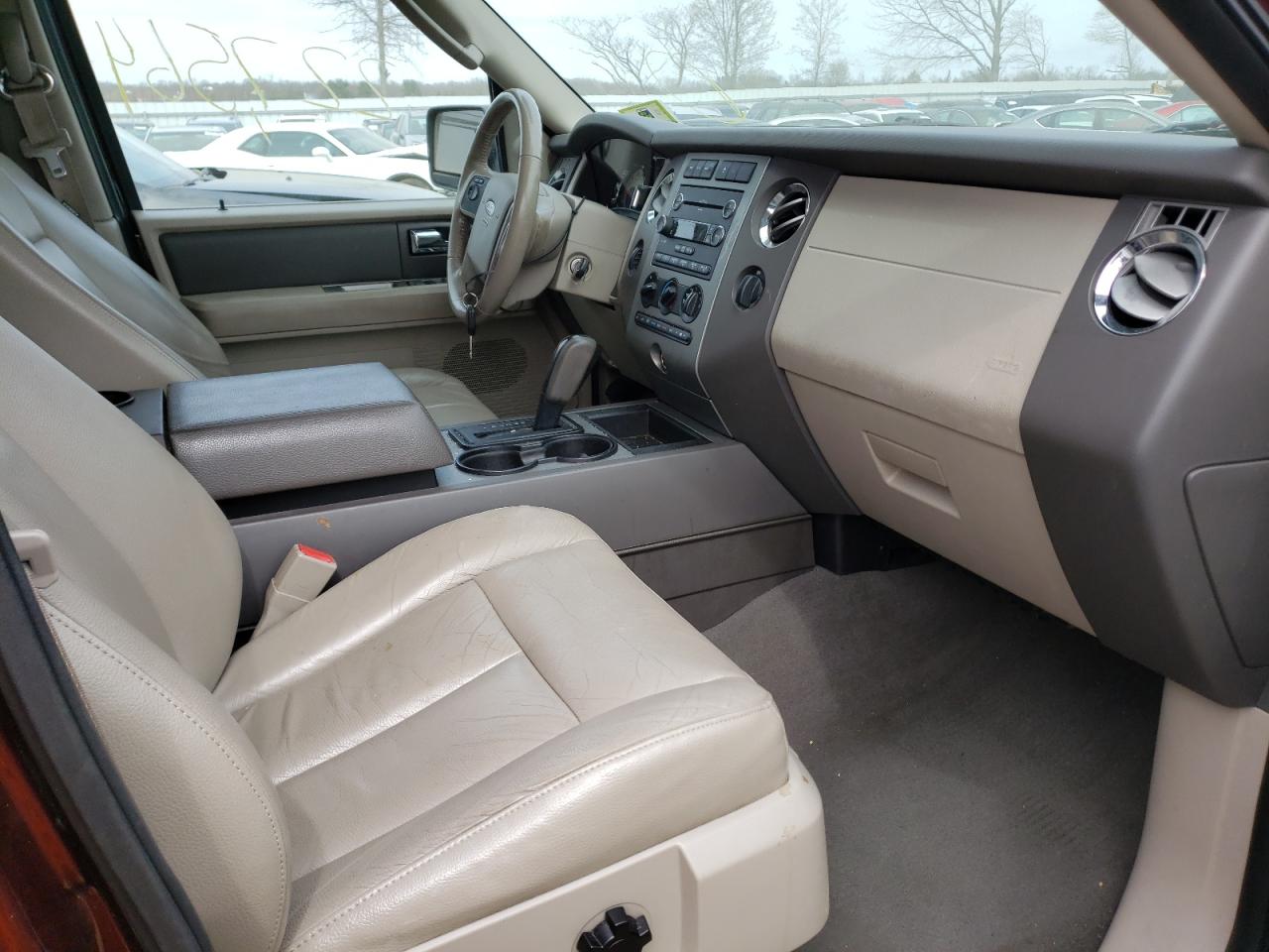 Photo 5 from auction – 2010 FORD EXPEDITION with VIN 1FMJK1G55AEA87898