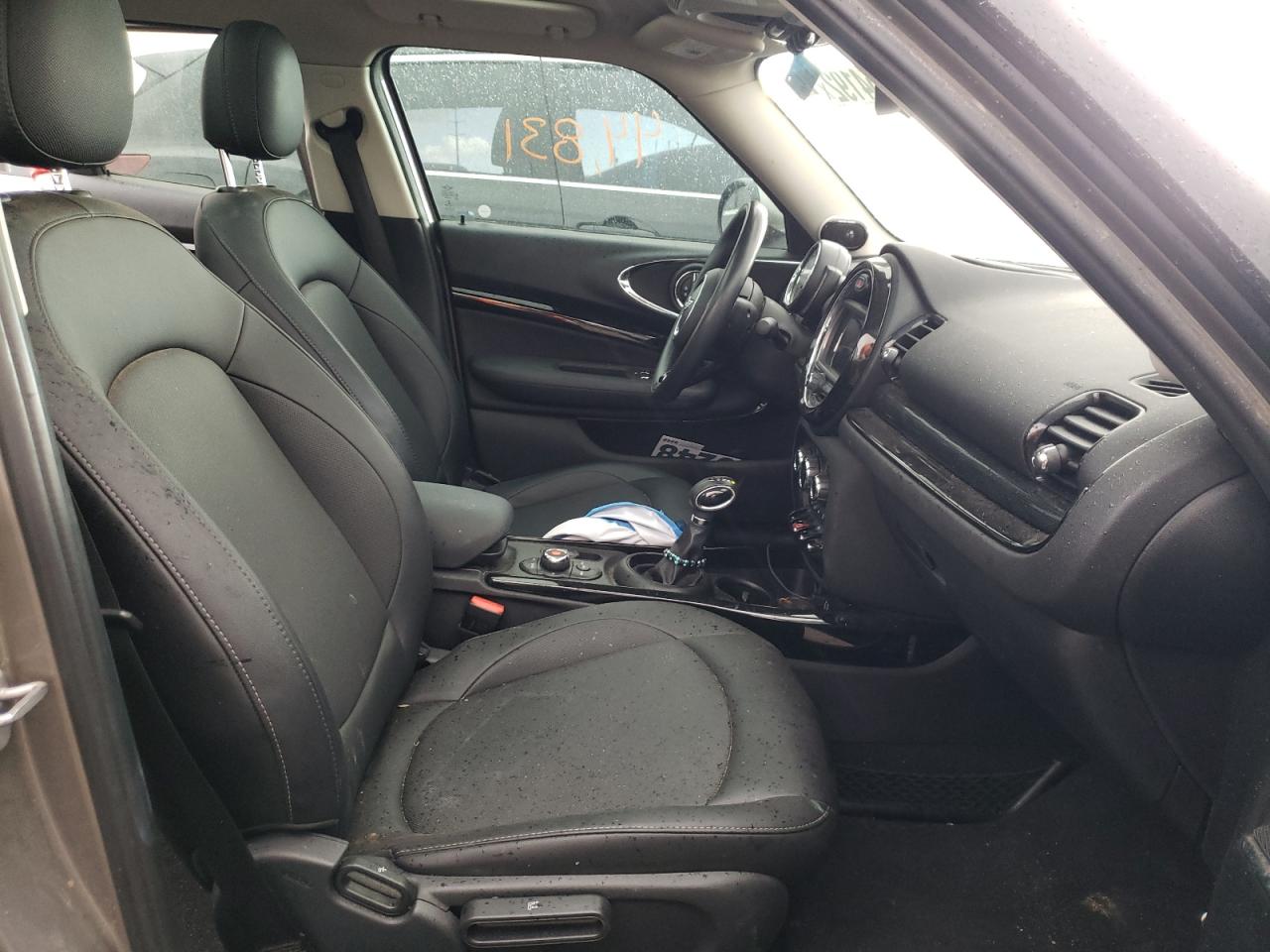 Photo 5 from auction – 2018 MINI COOPER CLU with VIN WMWLN5C56J2E34612