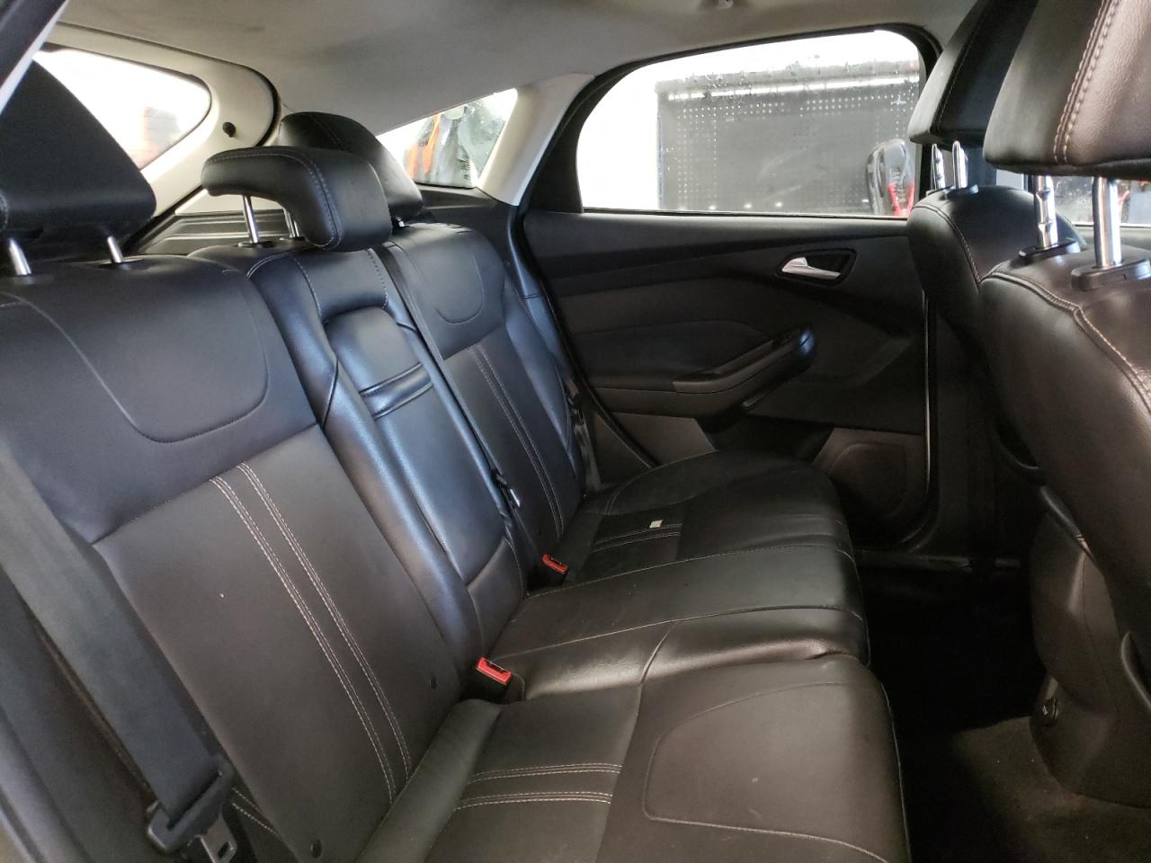 Photo 6 from auction – 2012 FORD FOCUS SEL with VIN 1FAHP3M22CL453735
