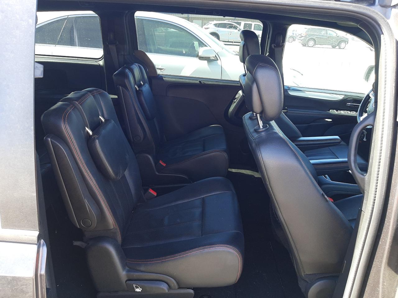 Photo 6 from auction – 2019 DODGE GRAND CARA with VIN 2C4RDGEG5KR618076