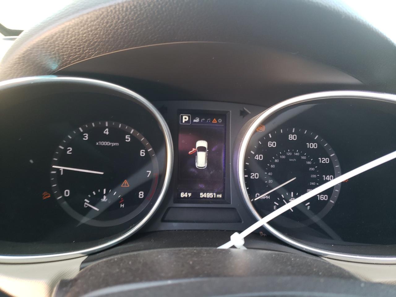 Photo 8 from auction – 2018 HYUNDAI SANTA FE S with VIN 5NMZU3LB0JH064454