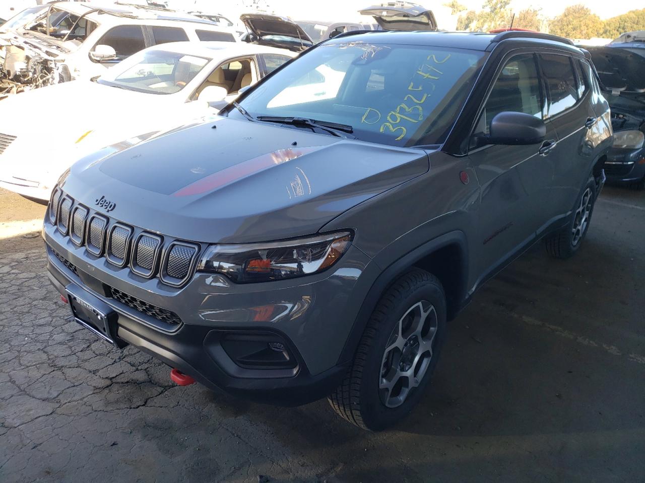 Photo 2 from auction – 2022 JEEP COMPASS TR with VIN 3C4NJDDB8NT131760