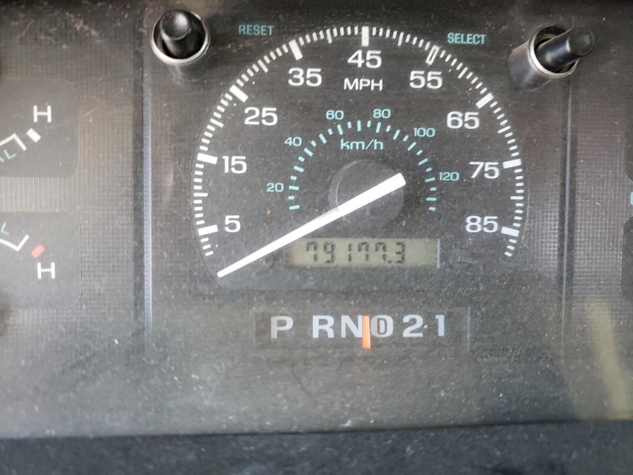 Photo 8 from auction – 1996 FORD ECONOLINE with VIN 1FDKE30G2THA95266