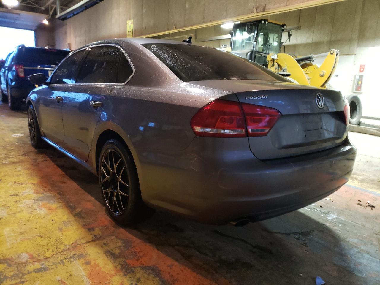 Photo 3 from auction – 2012 VOLKSWAGEN PASSAT SE with VIN 1VWBH7A35CC050623