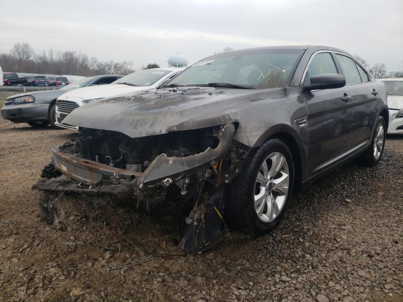 Photo 2 from auction – 2011 FORD TAURUS SEL with VIN 1FAHP2EW6BG100384