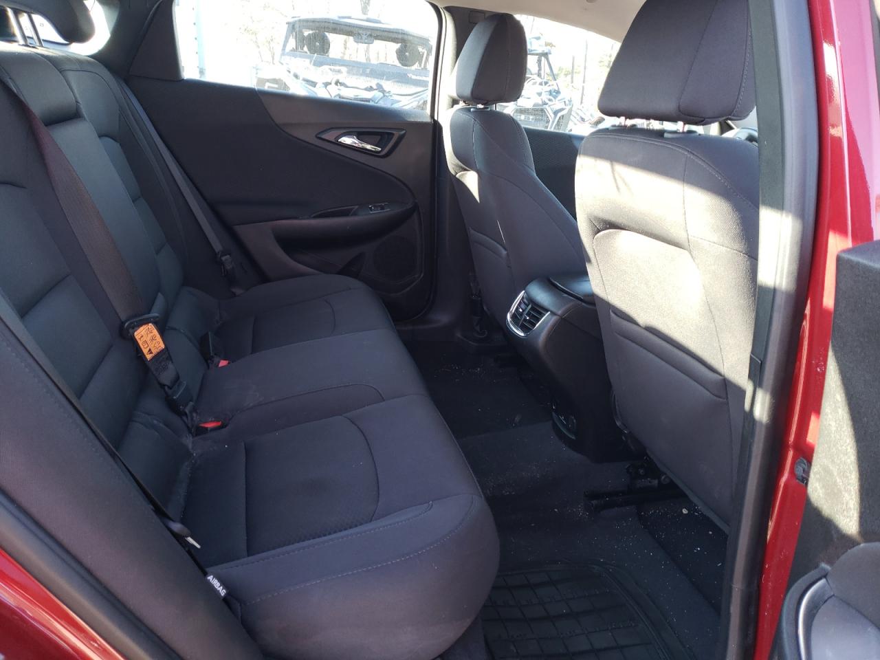 Photo 6 from auction – 2017 CHEVROLET MALIBU LT with VIN 1G1ZE5ST2HF245378
