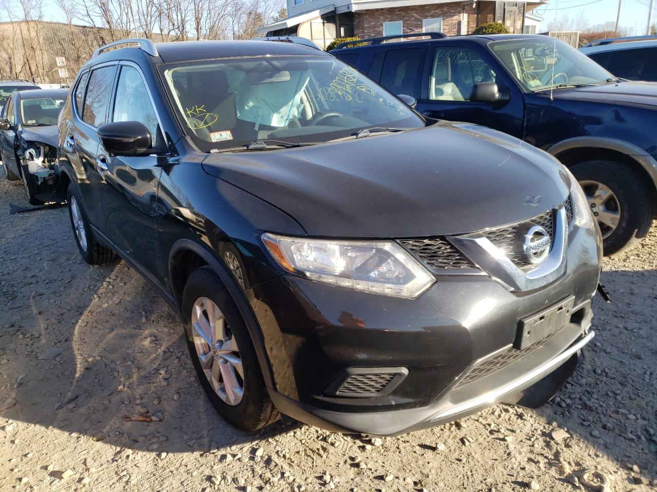 NISSAN ROGUE S 2016 with VIN KNMAT2MV4GP599726 - Photo from auction