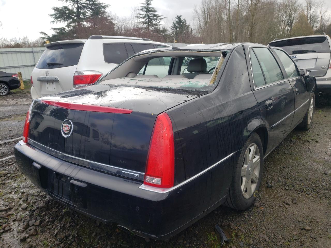 Photo 4 from auction – 2006 CADILLAC DTS with VIN 1G6KD57Y56U119088