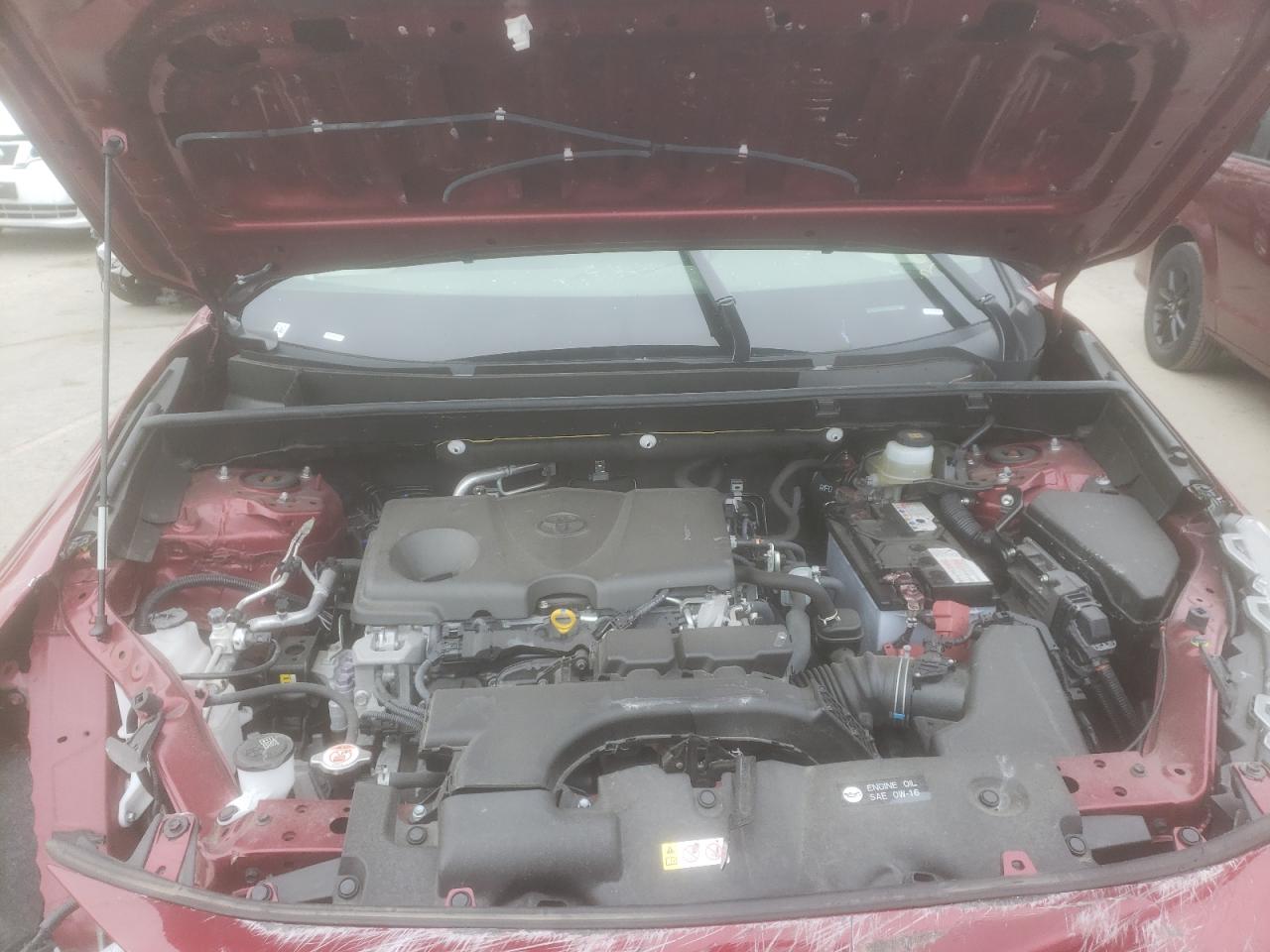 Photo 7 from auction – 2019 TOYOTA RAV4 LE with VIN JTMG1RFVXKJ004167