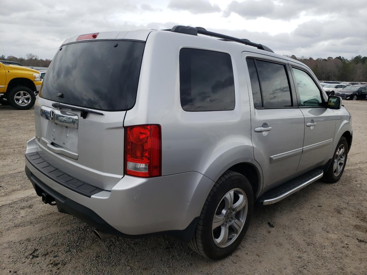 Photo 4 from auction – 2014 HONDA PILOT EXL with VIN 5FNYF3H53EB004250
