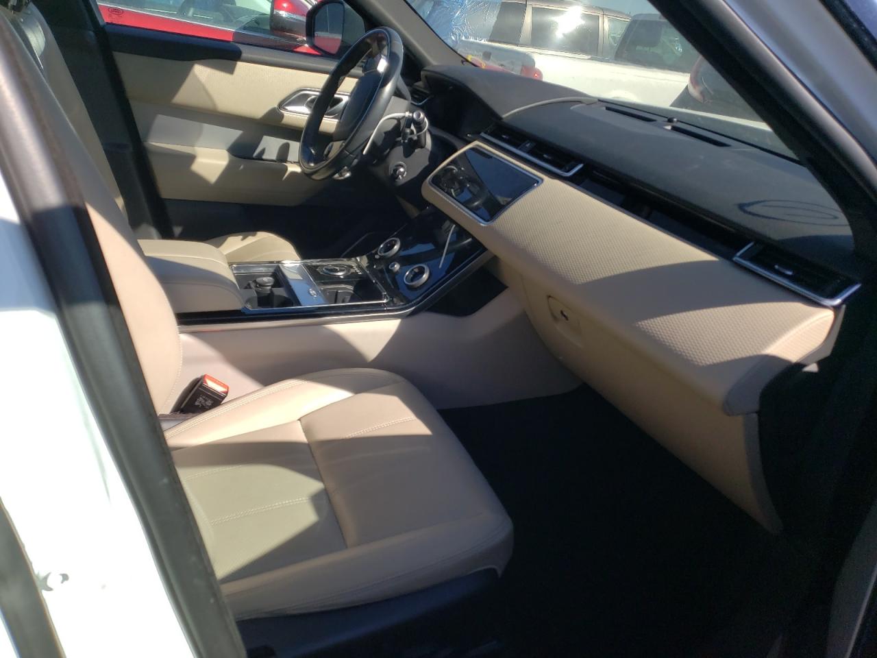Photo 5 from auction – 2018 LAND ROVER RANGE ROVE with VIN SALYL2RV7JA730612