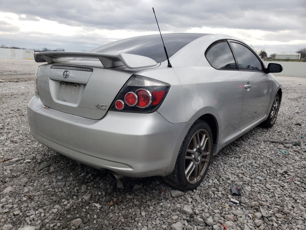 Photo 4 from auction – 2010 TOYOTA SCION TC with VIN JTKDE3B70A0311565