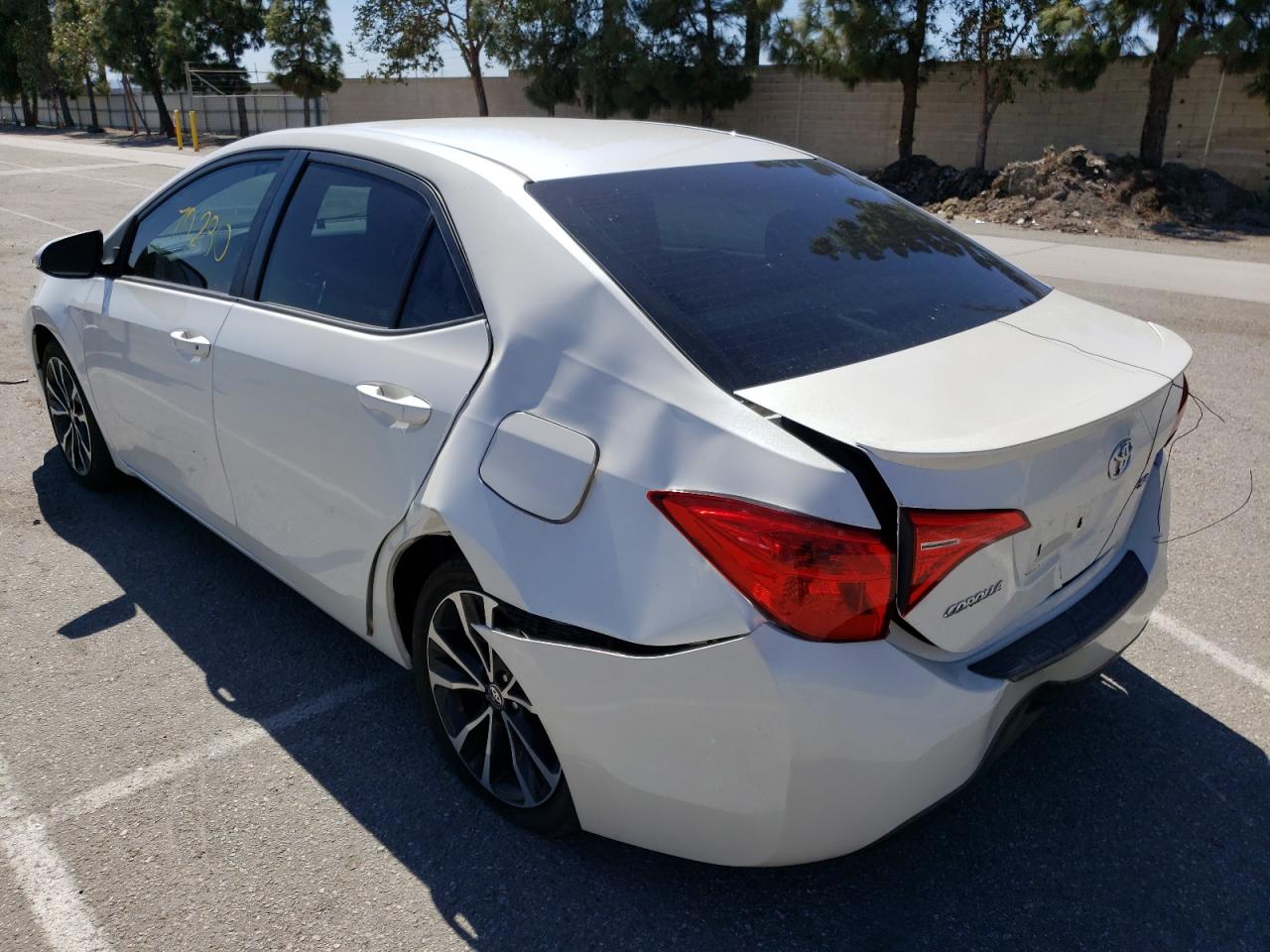 Photo 3 from auction – 2017 TOYOTA COROLLA L with VIN 5YFBURHE7HP710693
