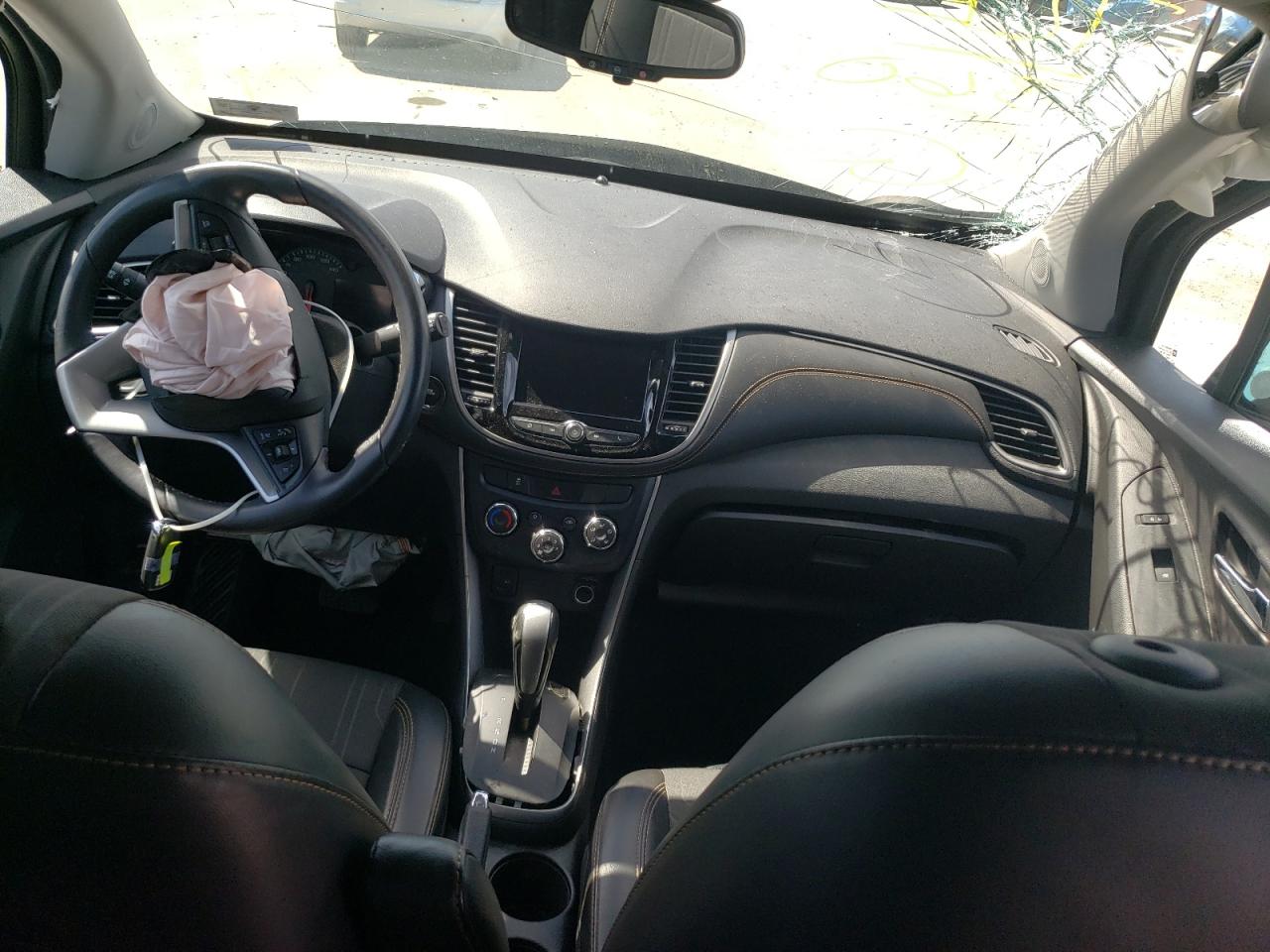 Photo 9 from auction – 2018 CHEVROLET TRAX 1LT with VIN 3GNCJPSB9JL363264