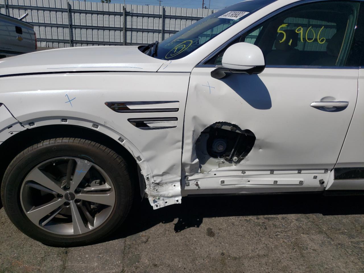 Photo 9 from auction – 2021 GENESIS GV80 BASE with VIN KMUHCESC4MU041824