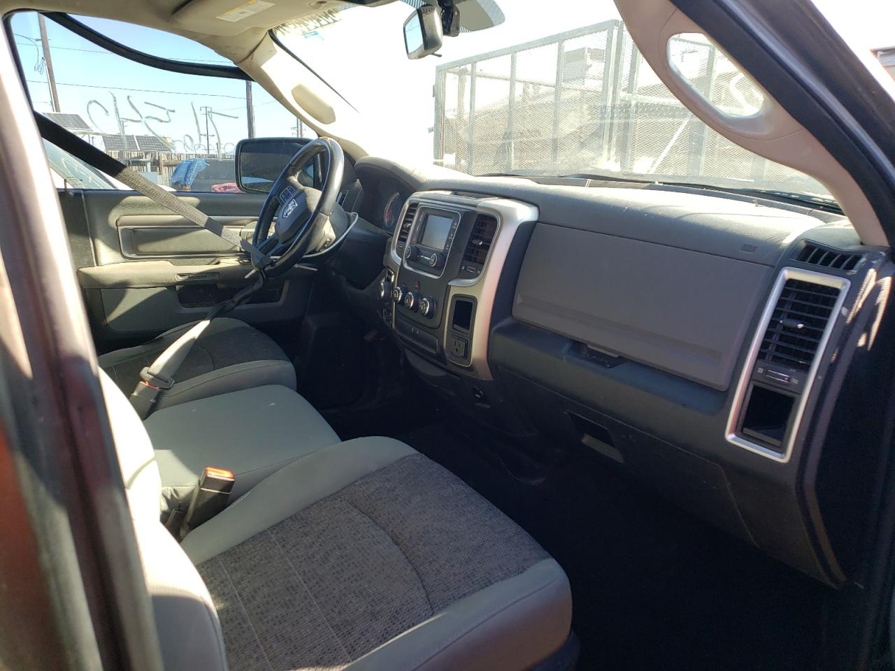 Photo 5 from auction – 2014 RAM 1500 SLT with VIN 1C6RR7GT8ES391911