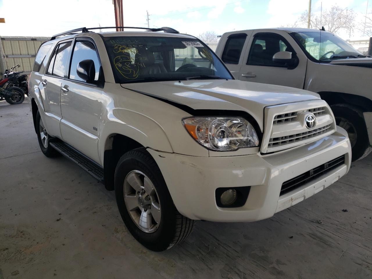 TOYOTA 4RUNNER SR 2007 with VIN JTEZU14RX70088541 - Photo from auction