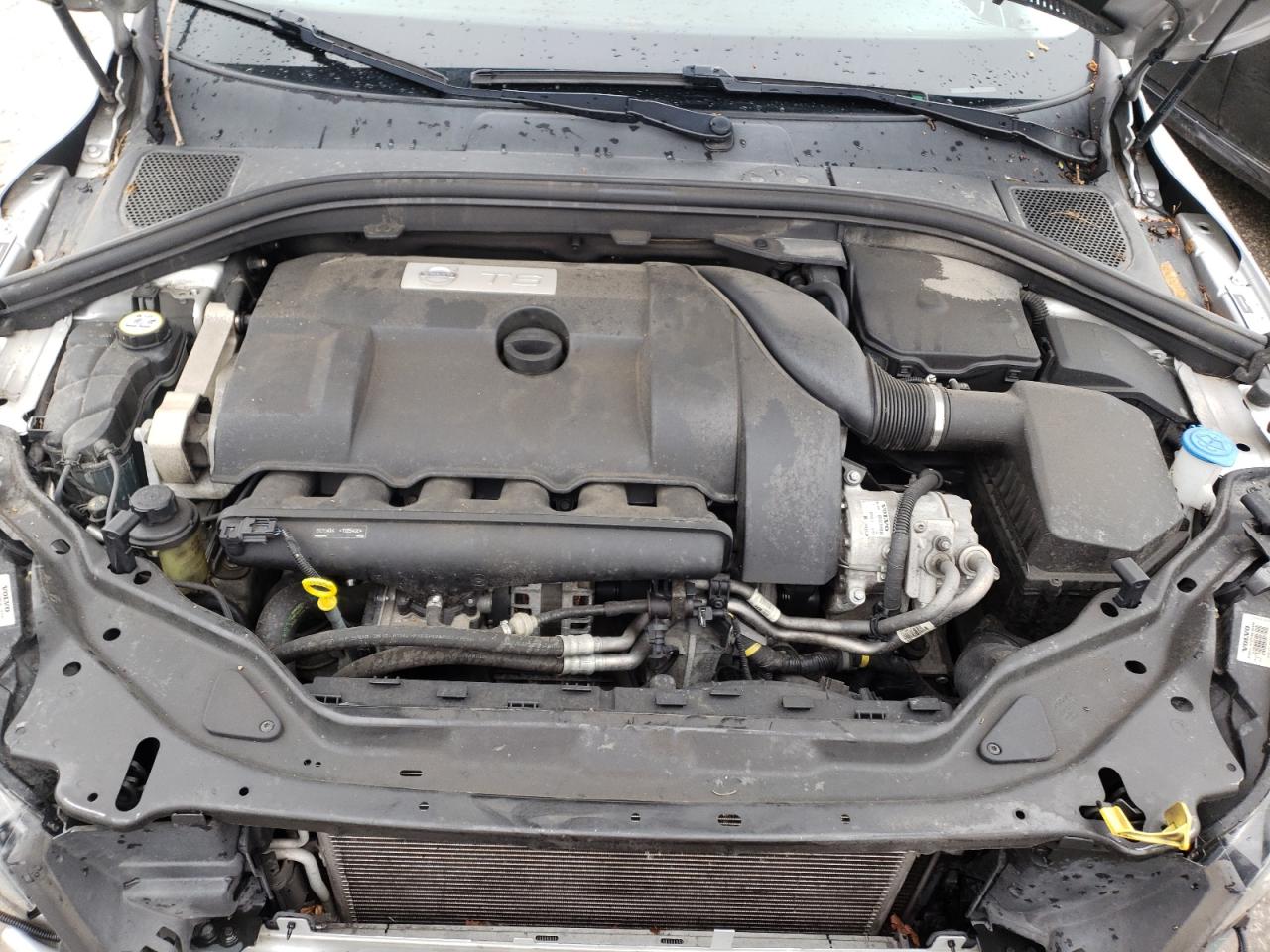Photo 7 from auction – 2015 VOLVO XC60 T6 PR with VIN YV4902RB0F2623328