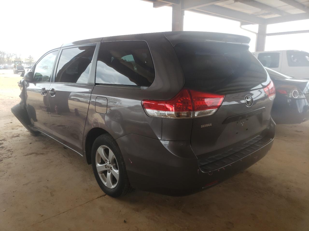 Photo 3 from auction – 2012 TOYOTA SIENNA with VIN 5TDZK3DC8CS231270