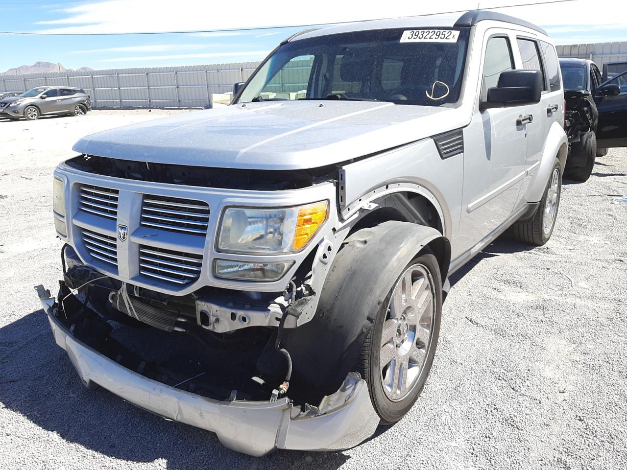 Photo 2 from auction – 2011 DODGE NITRO HEAT with VIN 1D4PT4GKXBW563807