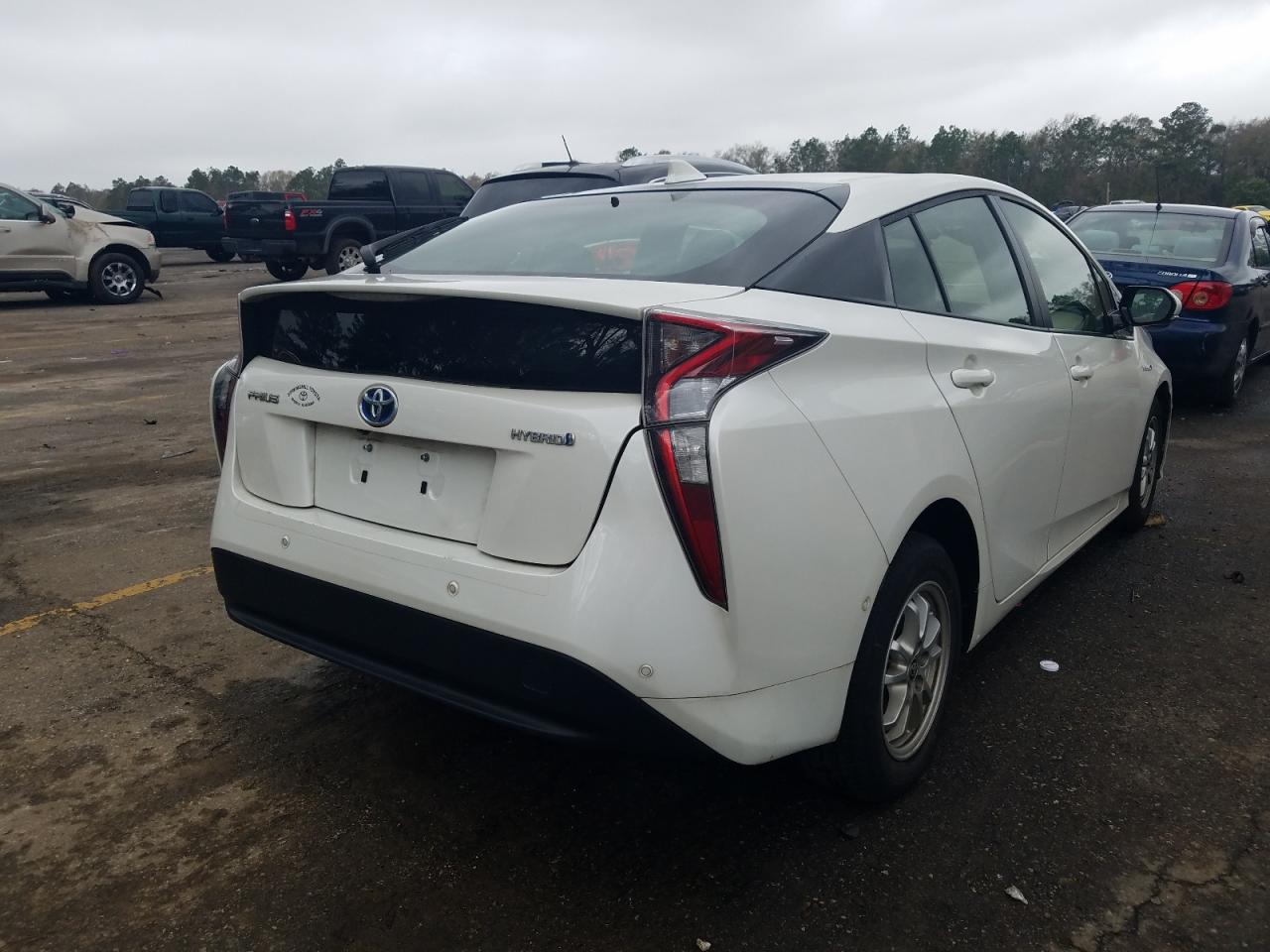 Photo 4 from auction – 2018 TOYOTA PRIUS with VIN JTDKARFU7J3057073