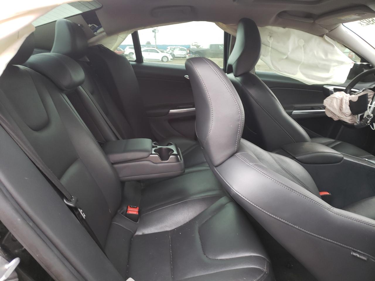 Photo 6 from auction – 2015 VOLVO S60 PREMIE with VIN YV1612TK2F2357008