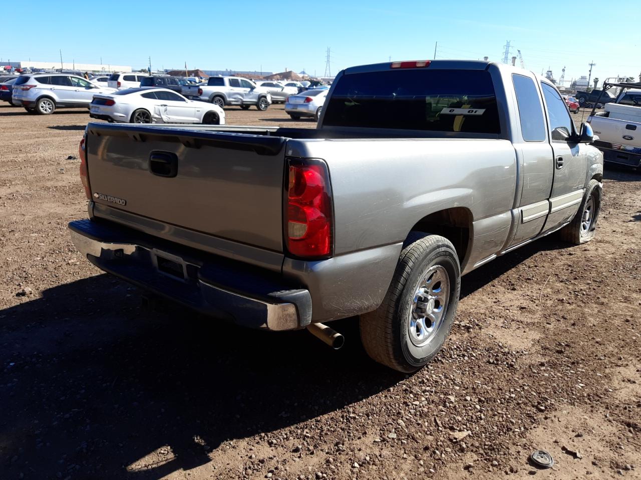 Photo 4 from auction – 2006 CHEVROLET SILVERADO with VIN 1GCEC19V86Z247224