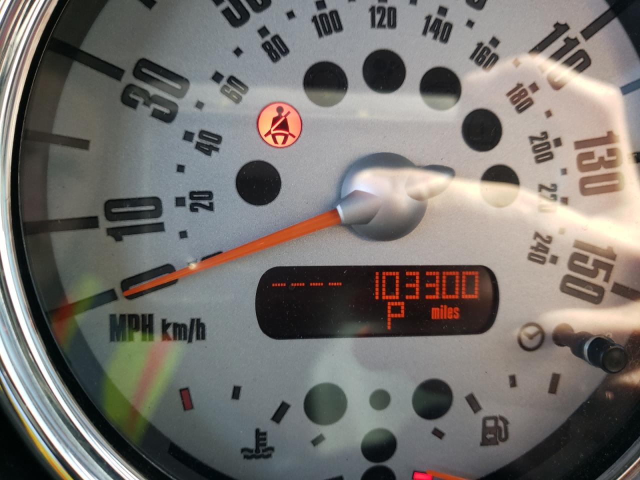 Photo 8 from auction – 2007 MINI COOPER S with VIN WMWRH33597TL94242
