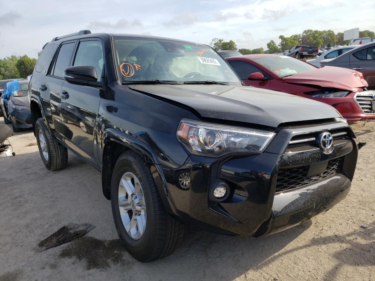 TOYOTA 4RUNNER SR 2021 with VIN JTEFU5JR8M5232648 - Photo from auction