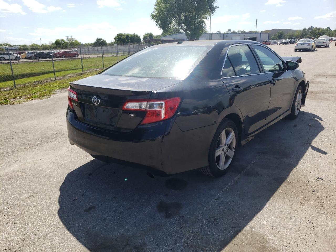 Photo 4 from auction – 2012 TOYOTA CAMRY BASE with VIN 4T1BF1FK0CU075618