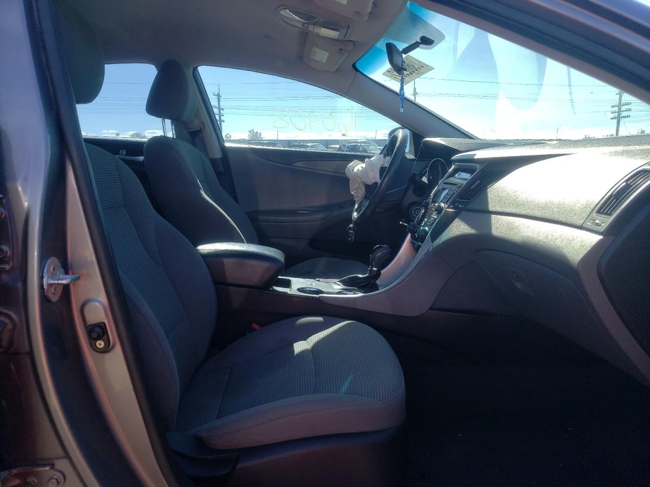 Photo 5 from auction – 2011 HYUNDAI SONATA GLS with VIN 5NPEB4AC4BH249729
