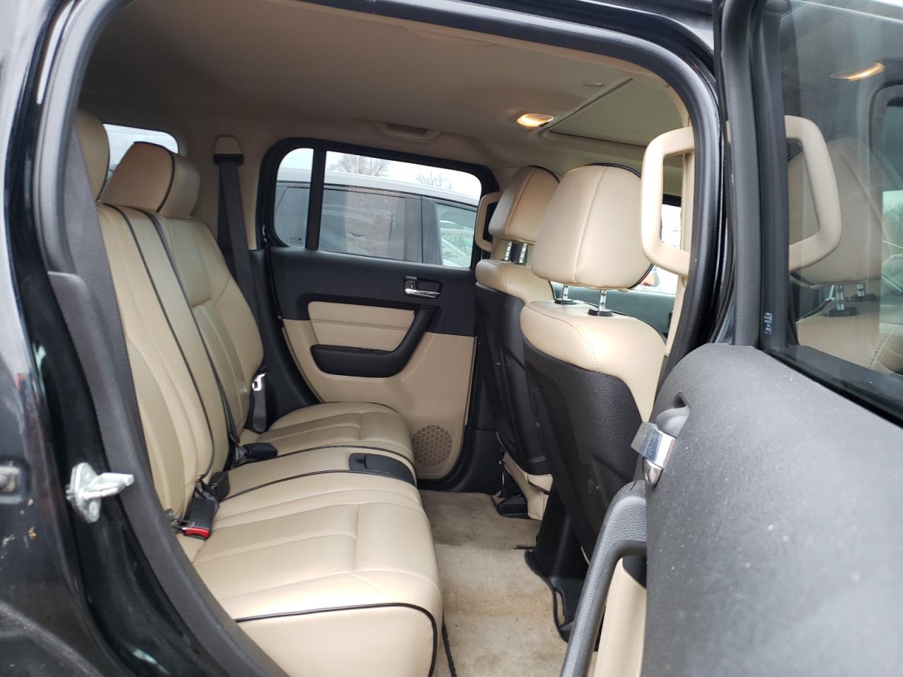 Photo 6 from auction – 2007 HUMMER H3 with VIN 5GTDN13E778200782