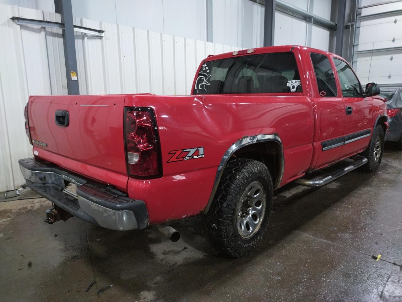 Photo 4 from auction – 2006 CHEVROLET SILVERADO with VIN 1GCEK19B46E100284