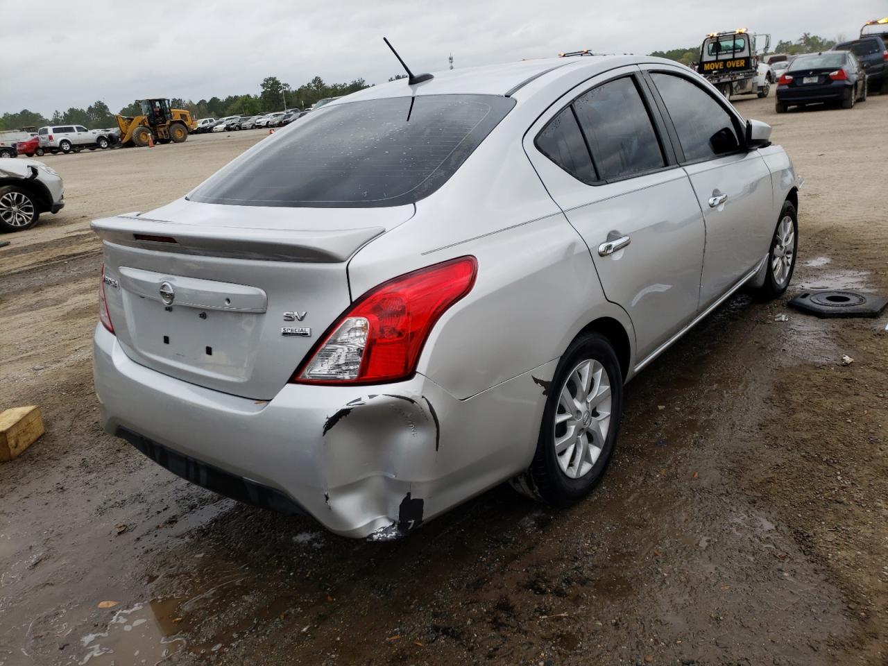 Photo 4 from auction – 2017 NISSAN VERSA S with VIN 3N1CN7AP9HL886002