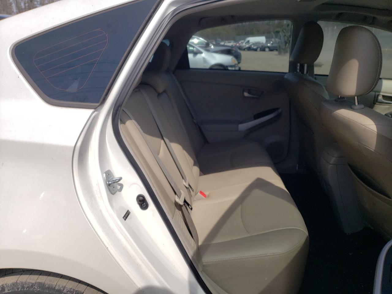 Photo 6 from auction – 2012 TOYOTA PRIUS with VIN JTDKN3DU6C5399304