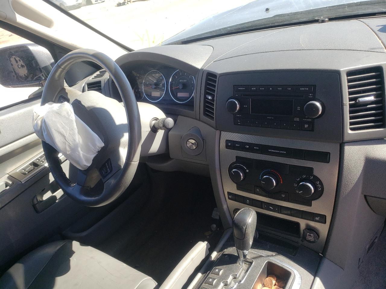 Photo 9 from auction – 2007 JEEP GRAND CHER with VIN 1J8GR48K97C587978