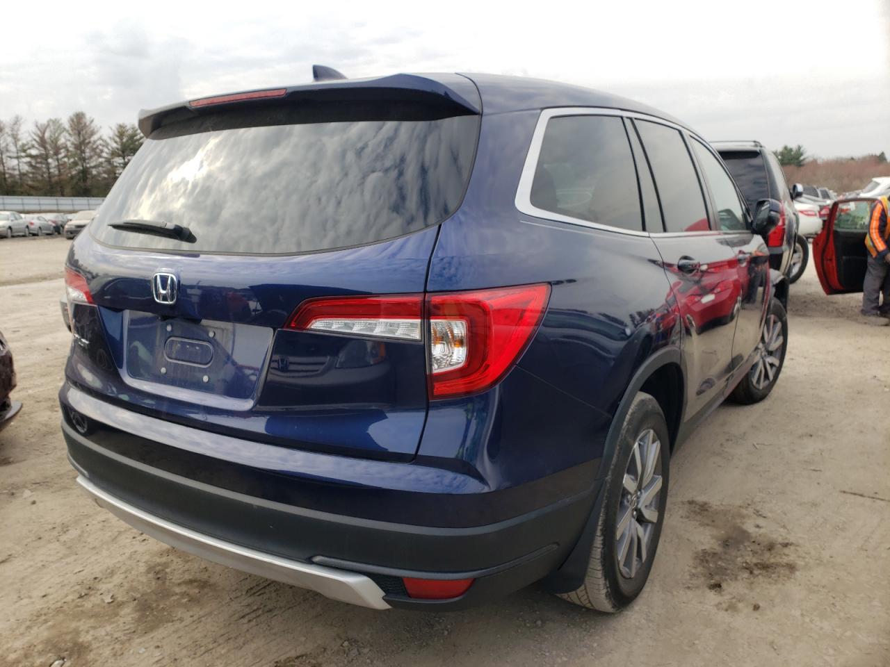 Photo 4 from auction – 2019 HONDA PILOT EXL with VIN 5FNYF5H59KB046445