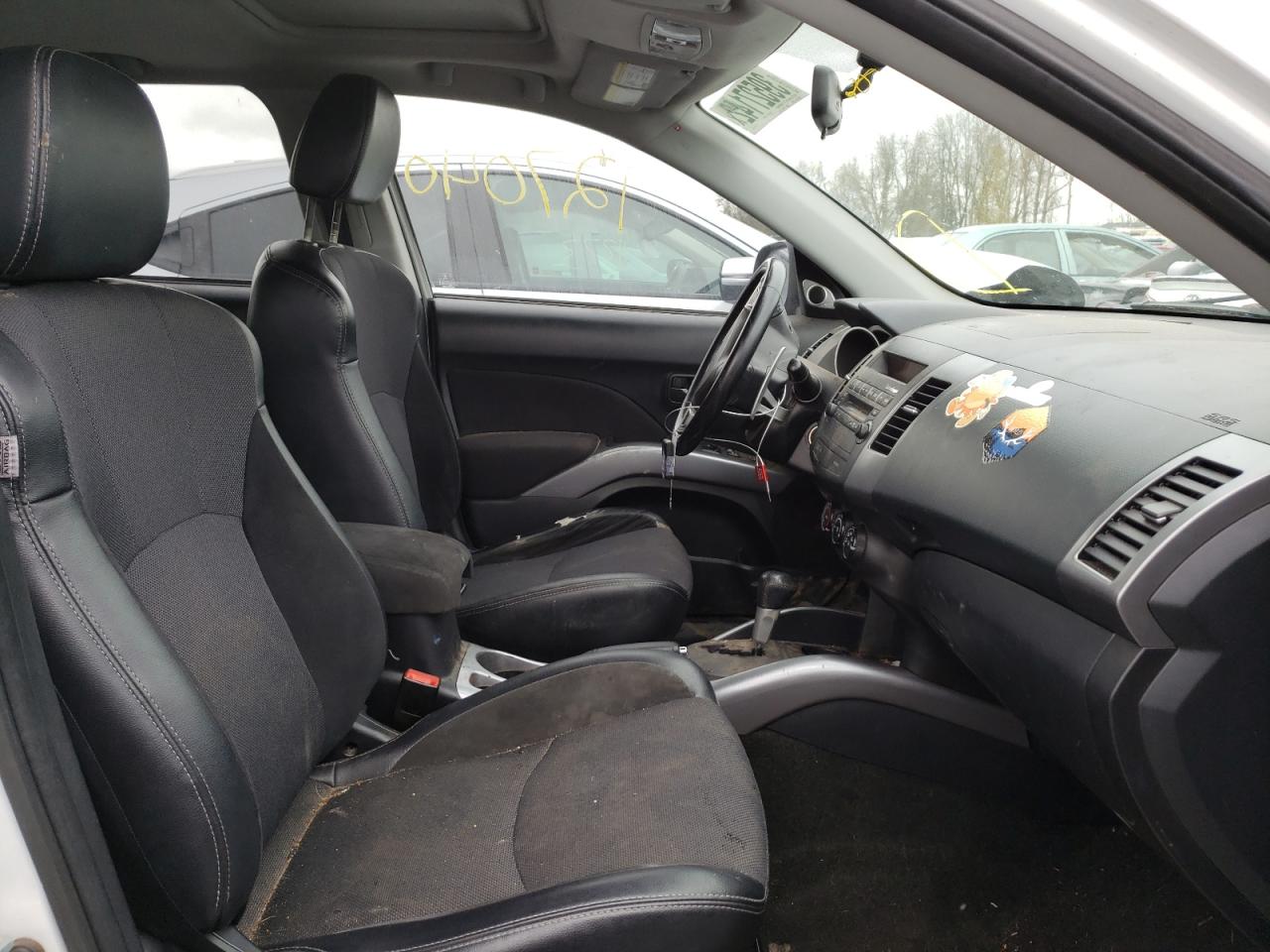 Photo 5 from auction – 2008 MITSUBISHI OUTLANDER with VIN JA4LT31W08Z011283